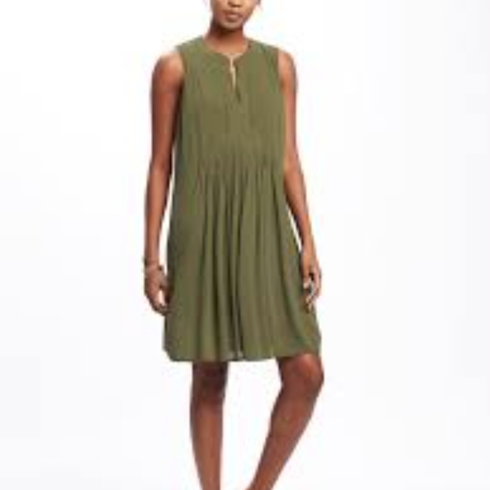 Old Navy Pintuck Swing Sleeveless Dress